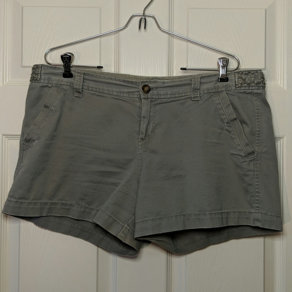 ⭐2 for $15⭐ Old Navy Shorts sz 14